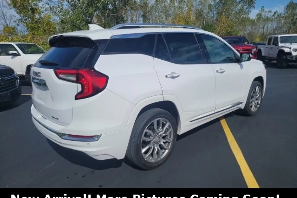 2022 Gmc Terrain Denali photo 1
