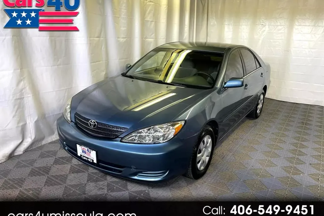 2002 Toyota Camry LE photo 1