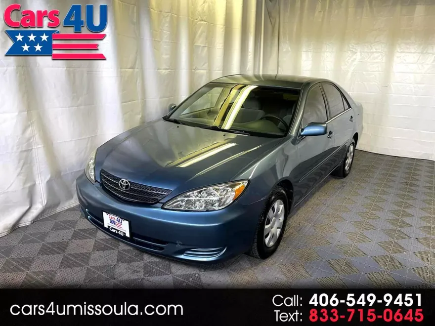2002 Toyota Camry LE photo 1