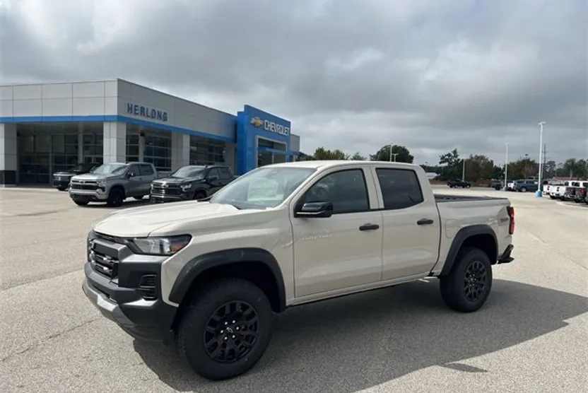 2026 Chevrolet Colorado Trail Boss photo 1
