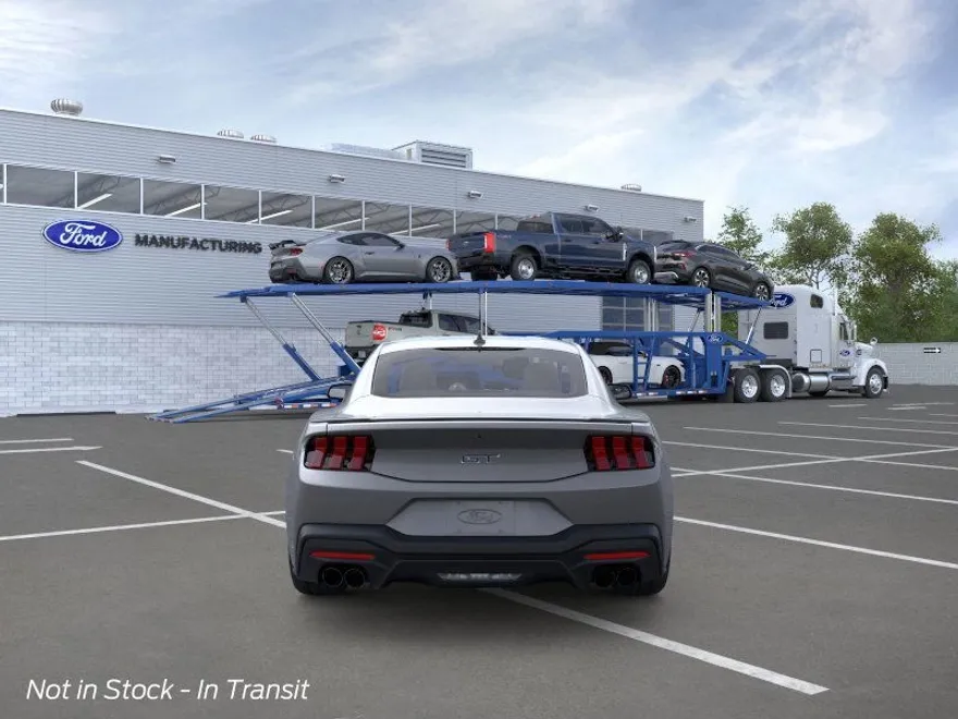 2025 Ford Mustang GT photo 1