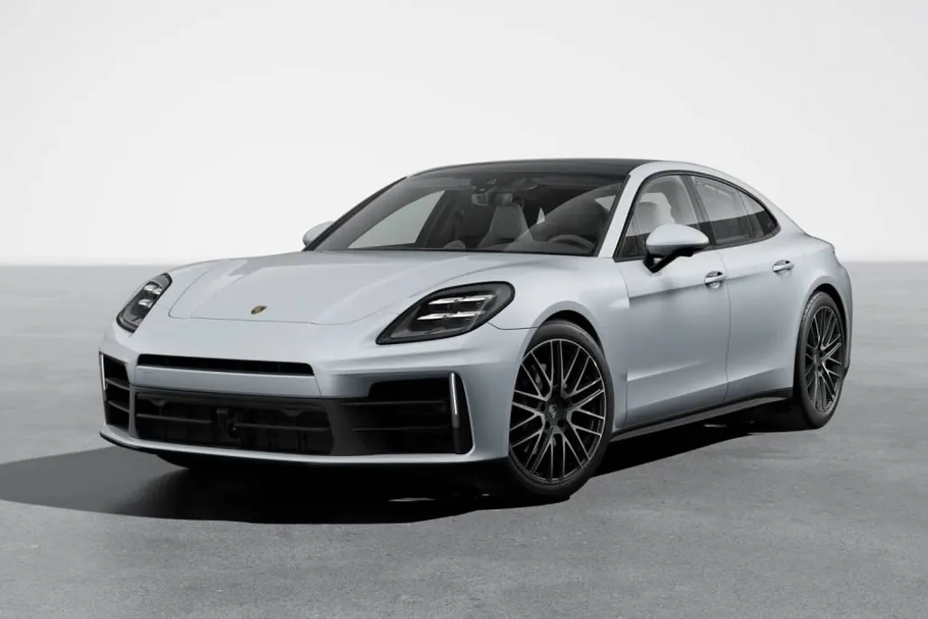 2026 Porsche Panamera 4 photo 1
