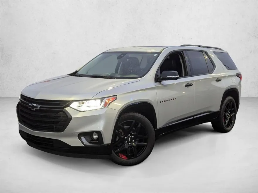 2019 Chevrolet Traverse Premier photo 1