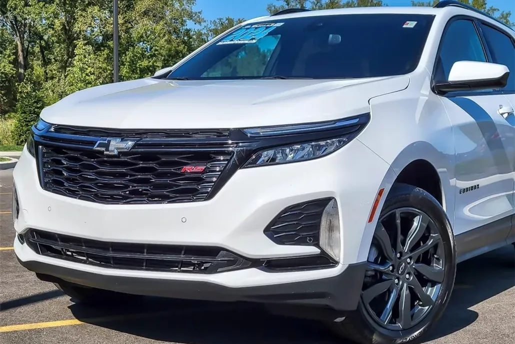 2024 Chevrolet Equinox RS photo 1