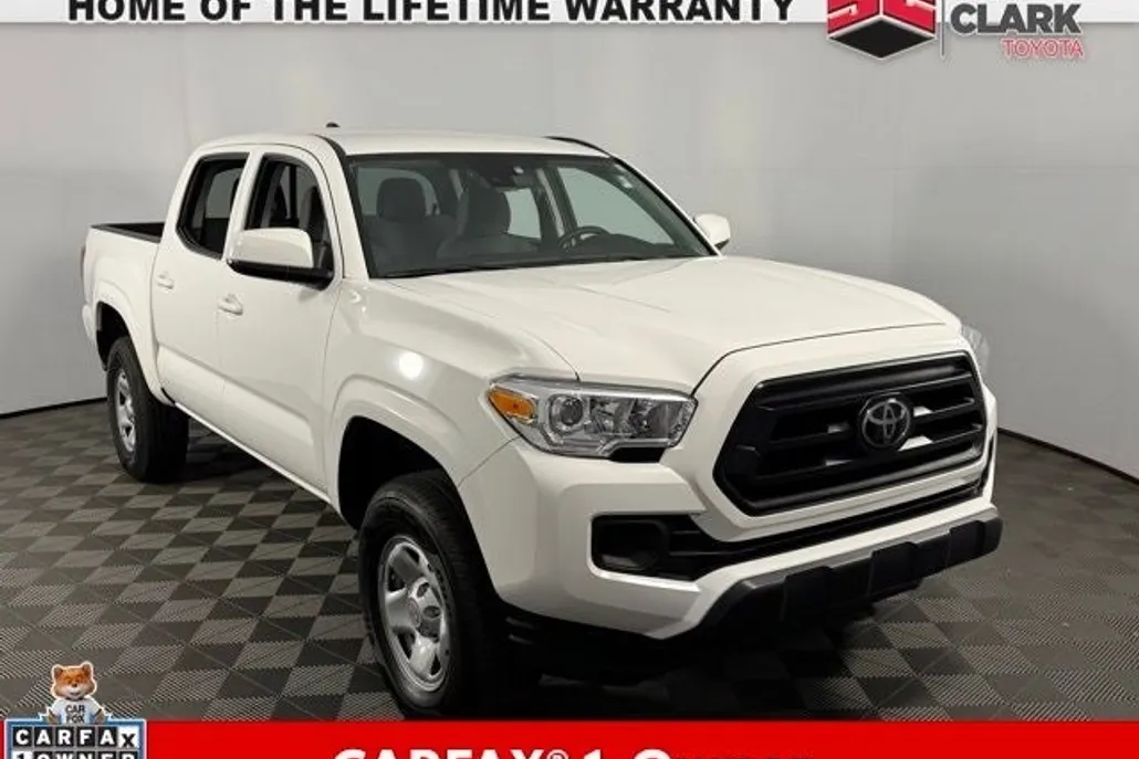 2023 Toyota Tacoma SR V6 photo 1