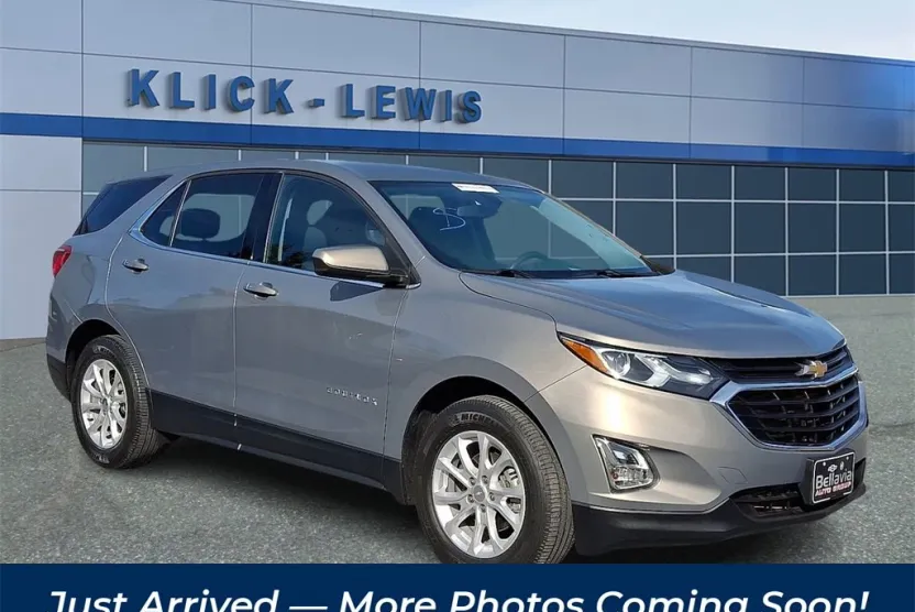 2019 Chevrolet Equinox LT photo 1