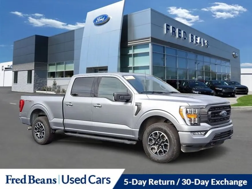 2023 Ford F-150 XLT photo 1