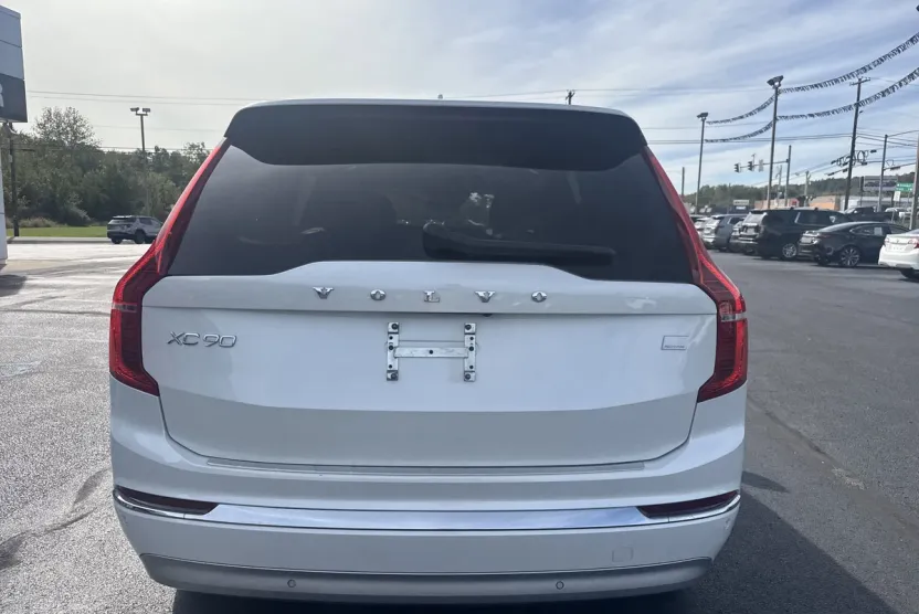 2022 Volvo XC90 Recharge T8 Inscription photo 1