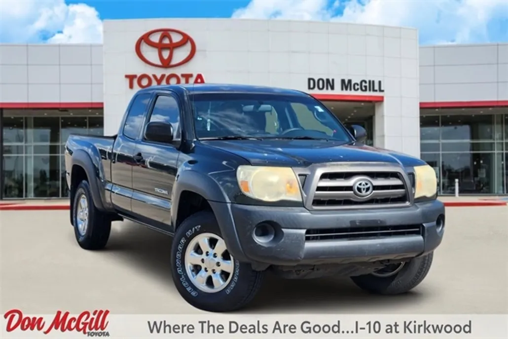 2010 Toyota Tacoma PreRunner photo 1