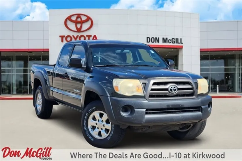 2010 Toyota Tacoma PreRunner photo 1