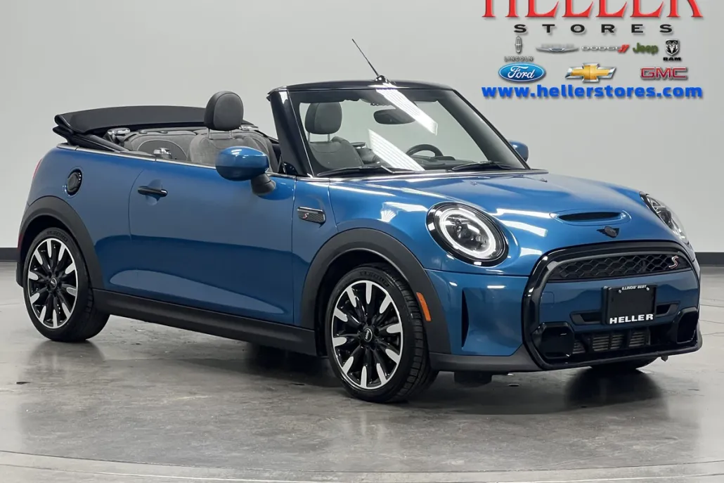 2023 Mini Cooper Convertible S photo 1