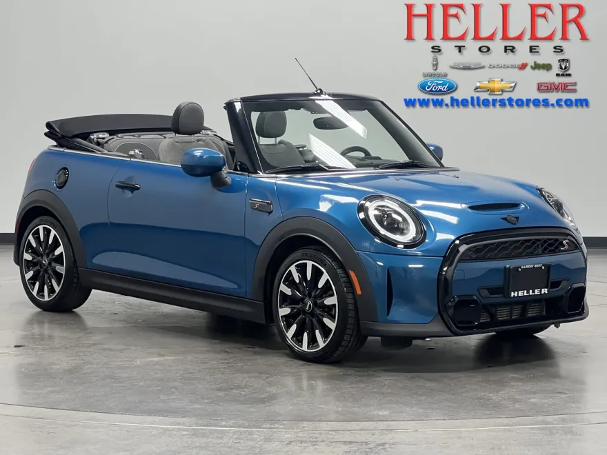 2023 Mini Cooper Convertible S photo 1