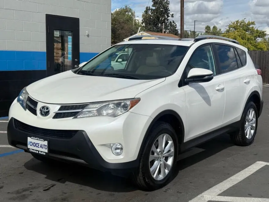 2014 Toyota RAV4 Limited photo 1
