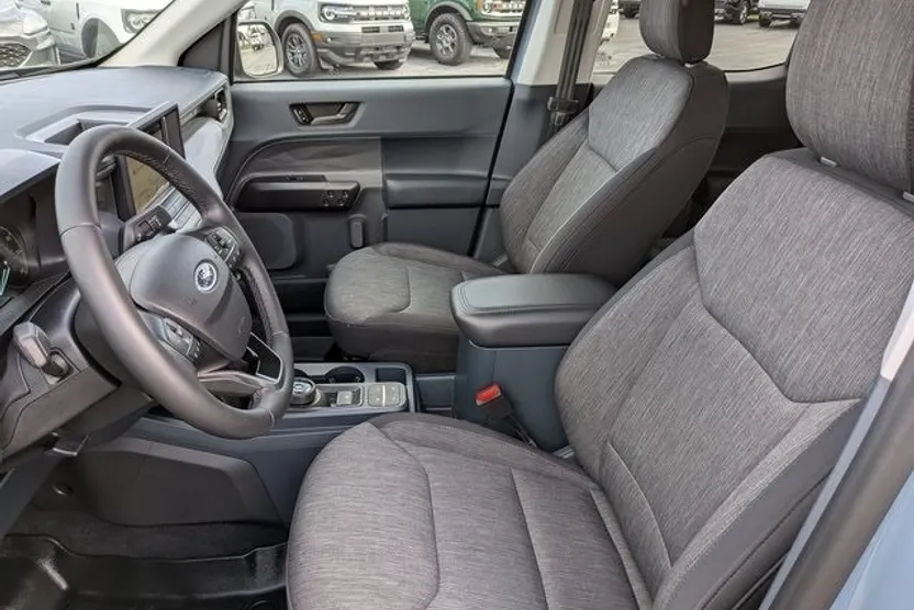 2023 Ford Maverick XLT Lariat photo 1