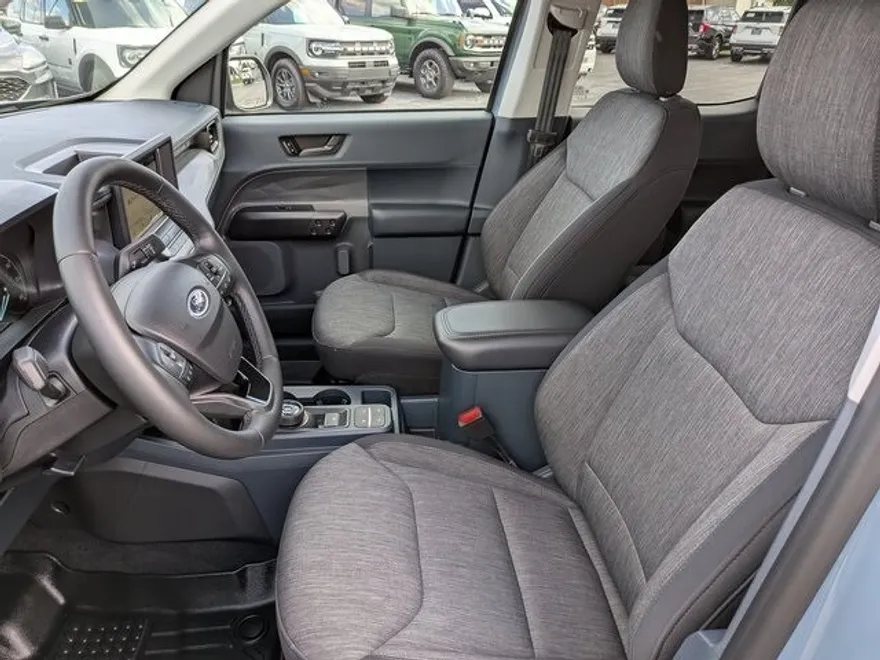 2023 Ford Maverick XLT Lariat photo 1