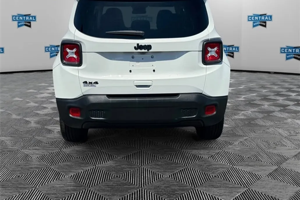 2023 Jeep Renegade Altitude photo 1