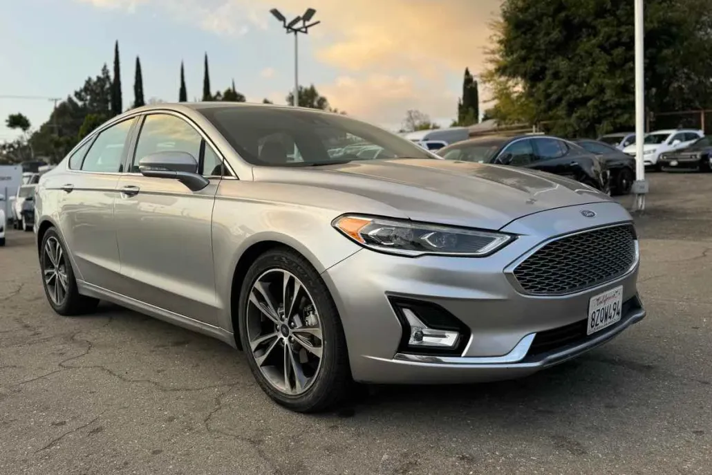 2020 Ford Fusion Titanium photo 1