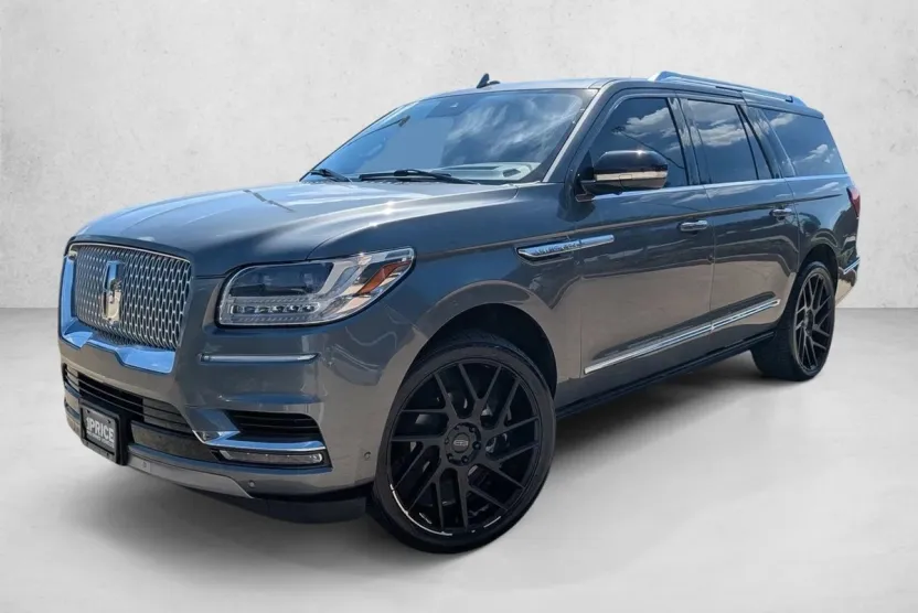 2021 Lincoln Navigator L Reserve photo 1