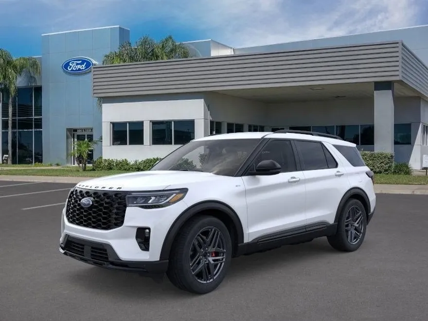 2025 Ford Explorer ST-Line photo 1
