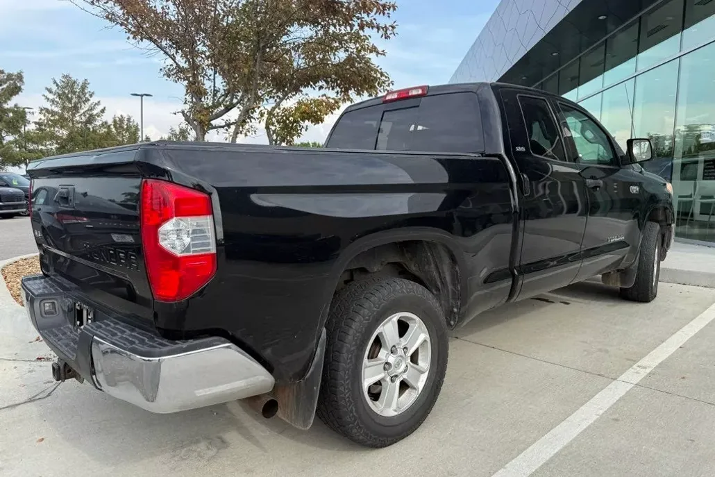 2016 Toyota Tundra TRD Pro photo 1