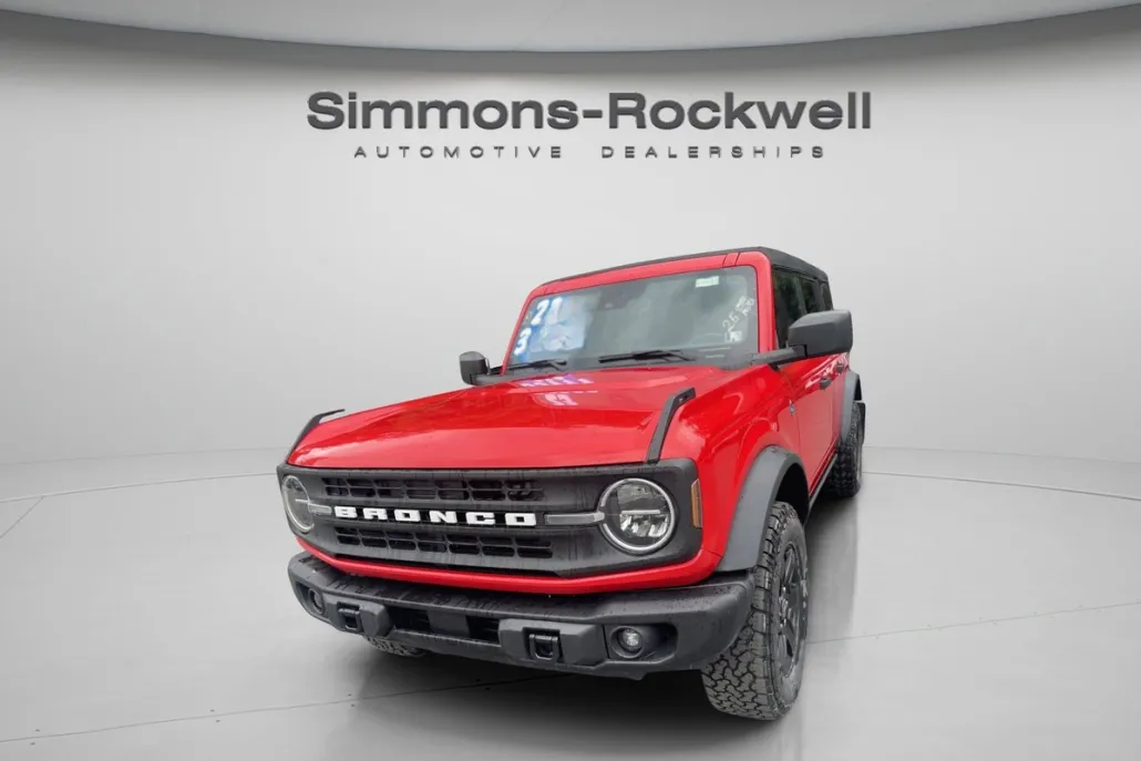 2023 Ford Bronco Black Diamond photo 1