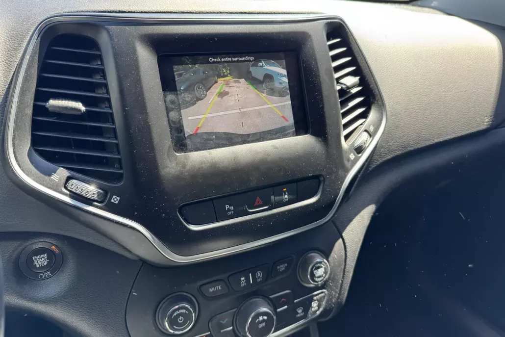 2020 Jeep Cherokee Latitude photo 1