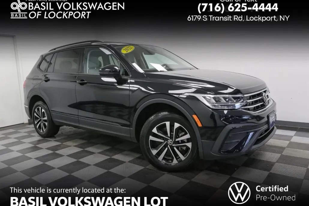 2022 Volkswagen Tiguan S photo 1