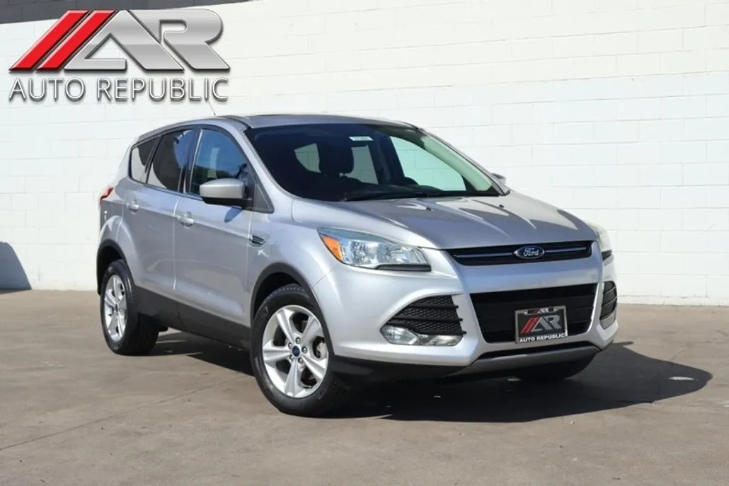 2015 Ford Escape SE photo 1