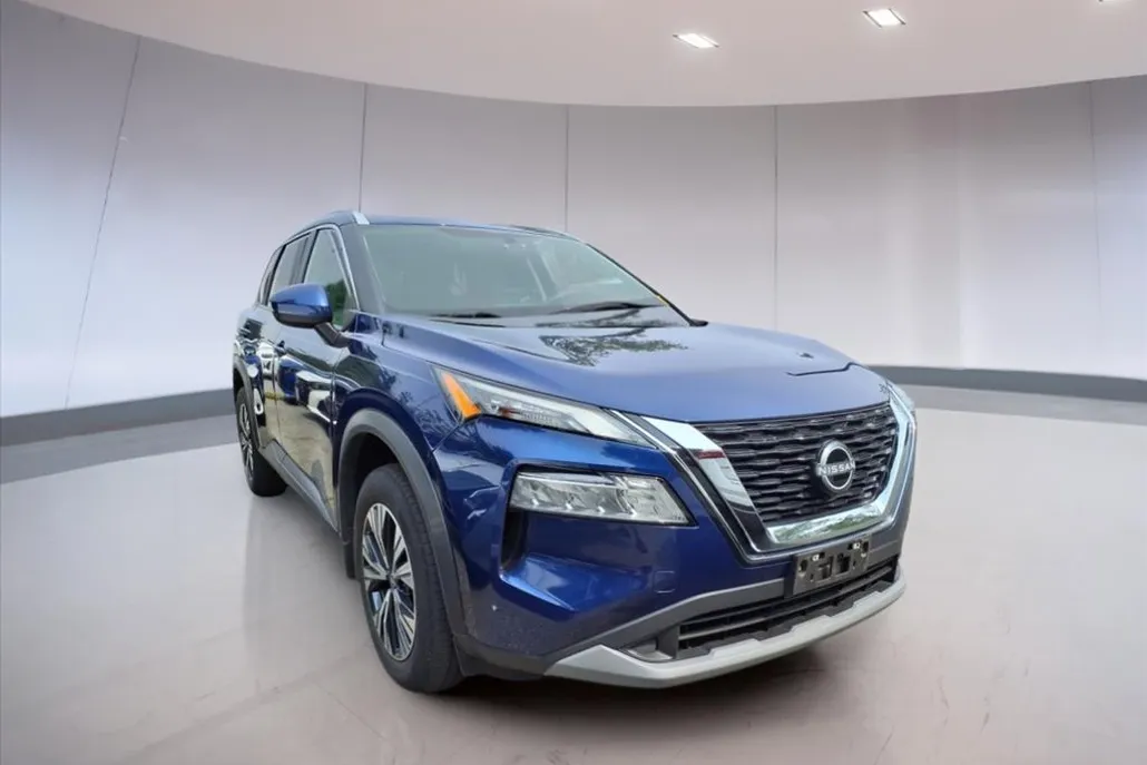 2022 Nissan Rogue SV photo 1