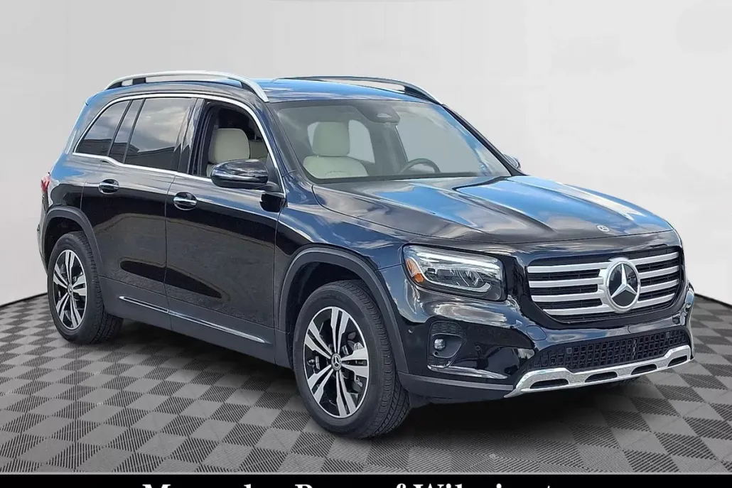 2025 Mercedes Benz GLB 250 4MATIC photo 1