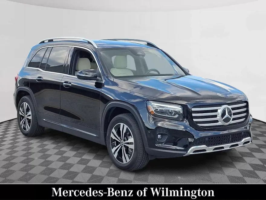 2025 Mercedes Benz GLB 250 4MATIC photo 1