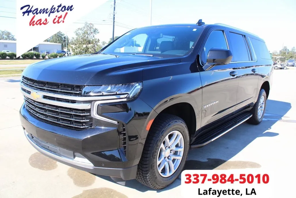 2023 Chevrolet Suburban LT photo 1