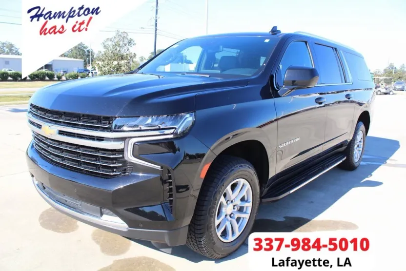 2023 Chevrolet Suburban LT photo 1