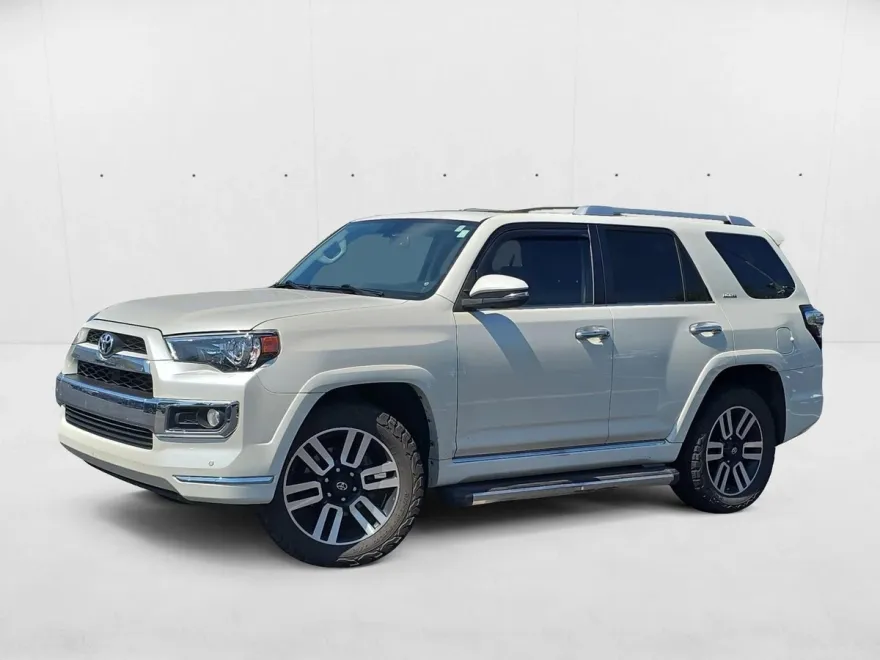 2015 Toyota 4Runner Limited photo 1