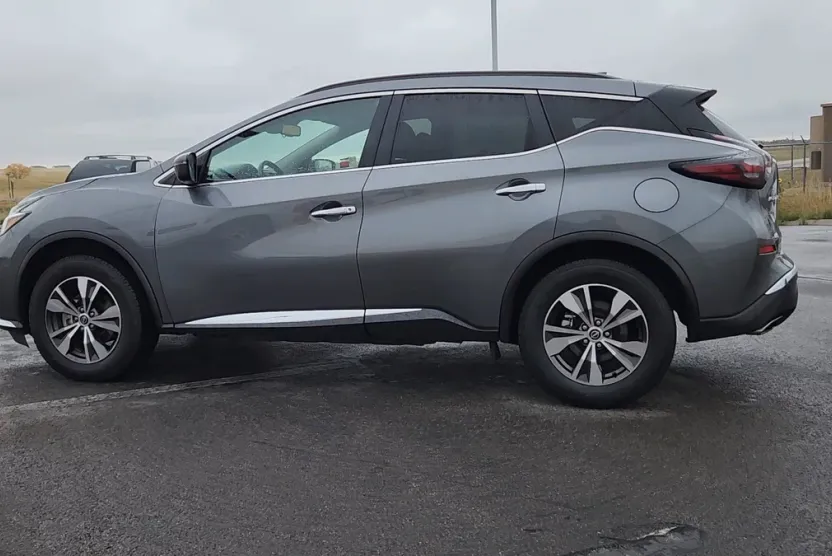 2023 Nissan Murano SV photo 1