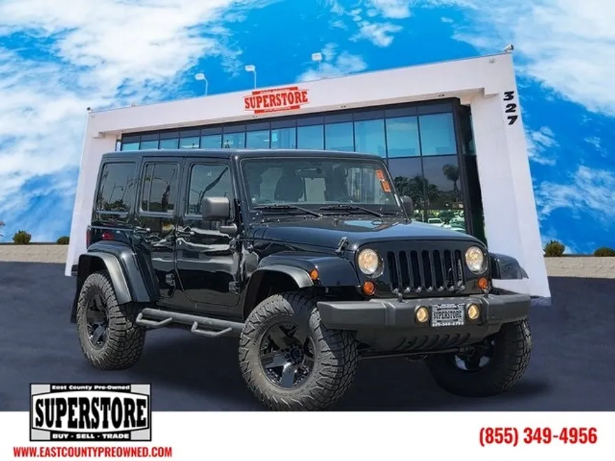 2012 Jeep Wrangler Unlimited Sahara photo 1