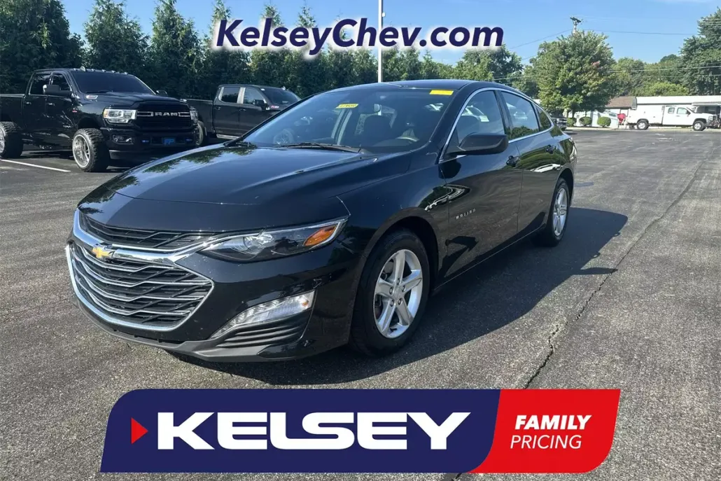 2024 Chevrolet Malibu 1LT photo 1