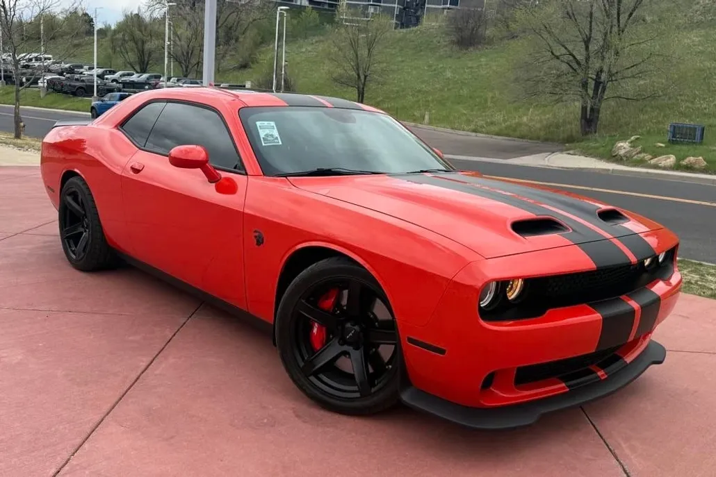2022 Dodge Challenger SRT8 Hellcat photo 1