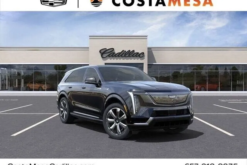 2025 Cadillac Escalade IQ Luxury photo 1