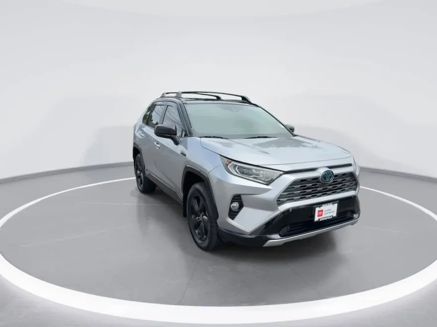 2021 Toyota RAV4 Hybrid XSE photo 1