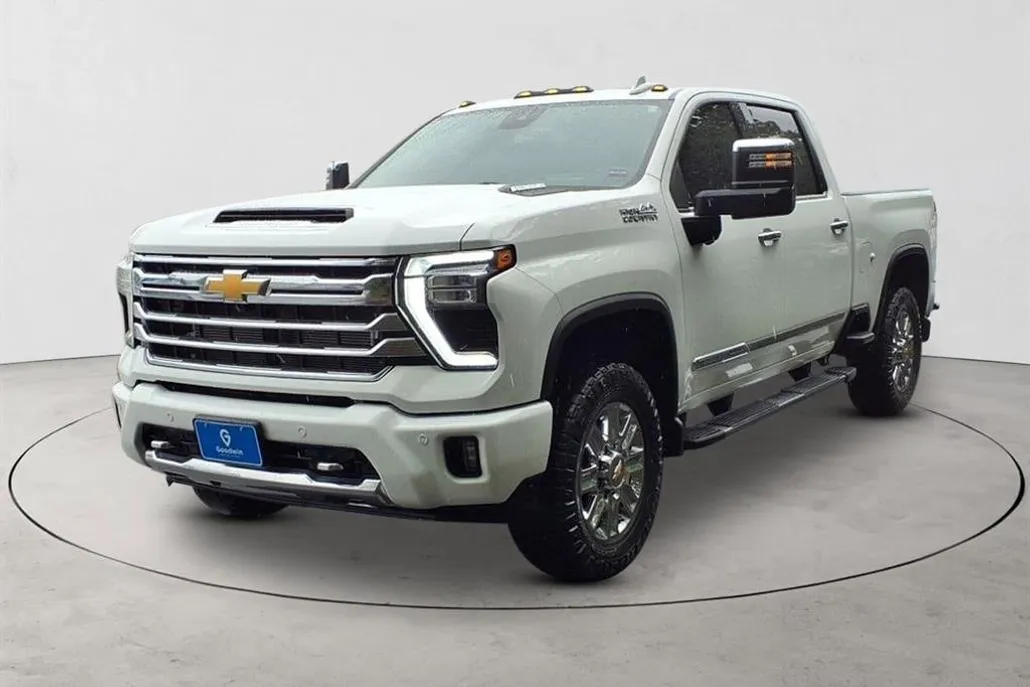2024 Chevrolet Silverado 3500HD High Country photo 1