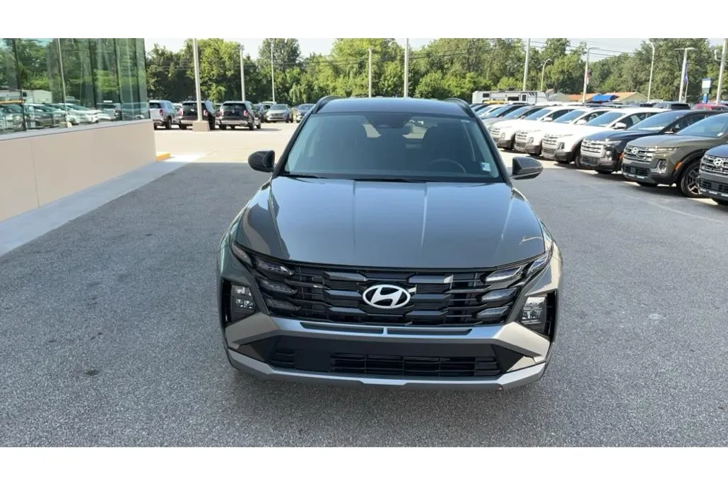 2025 Hyundai Tucson SEL photo 1