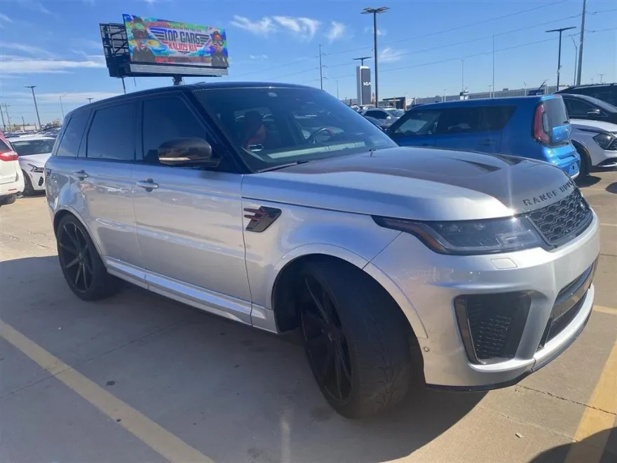 2019 Land Rover Range Rover Sport SVR photo 1