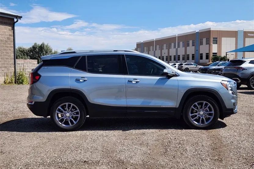 2023 Gmc Terrain SLT photo 1