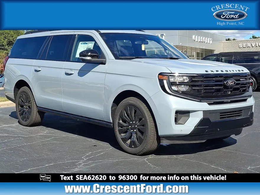 2025 Ford Expedition MAX Platinum photo 1