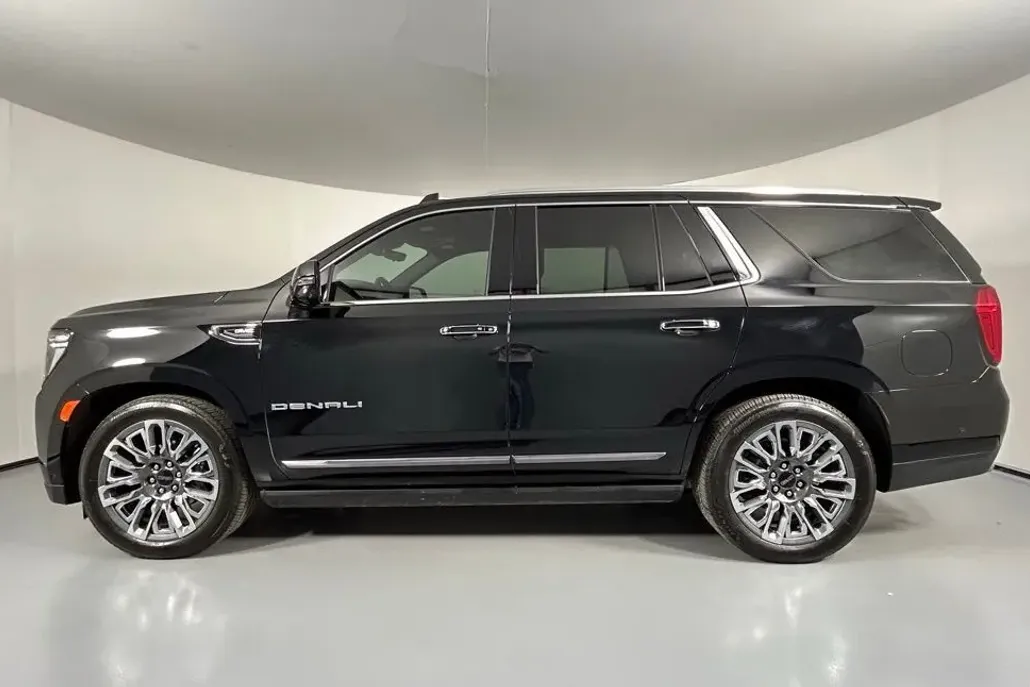 2024 Gmc Yukon Denali Ultimate photo 1