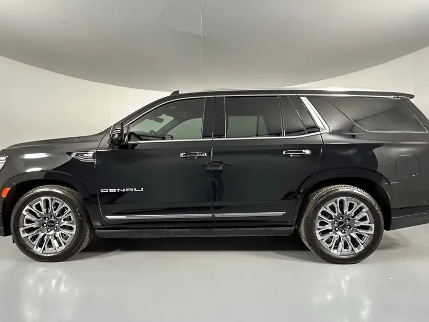 2024 Gmc Yukon Denali Ultimate photo 1