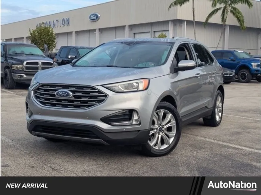 2020 Ford Edge Titanium photo 1