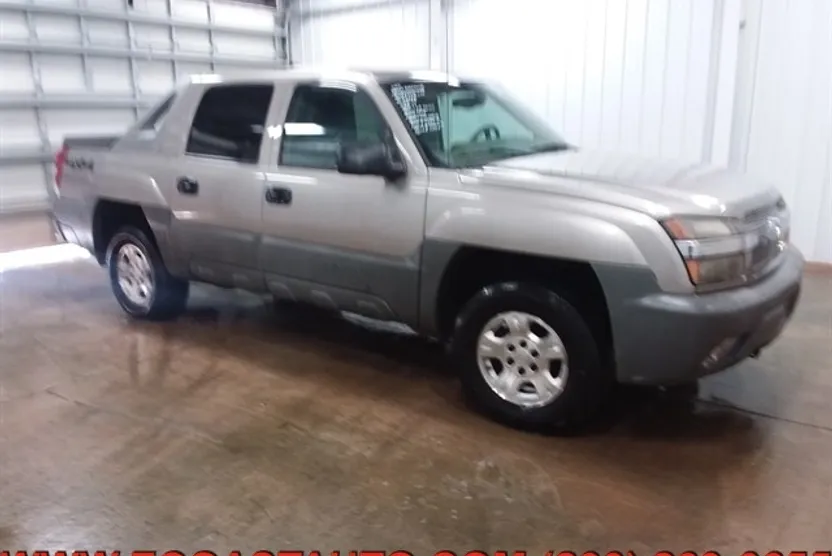 2002 Chevrolet Avalanche photo 1