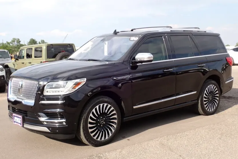 2020 Lincoln Navigator Black Label photo 1